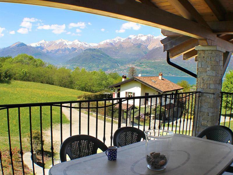 Borgo Chiaro Apartment Colico Luaran gambar